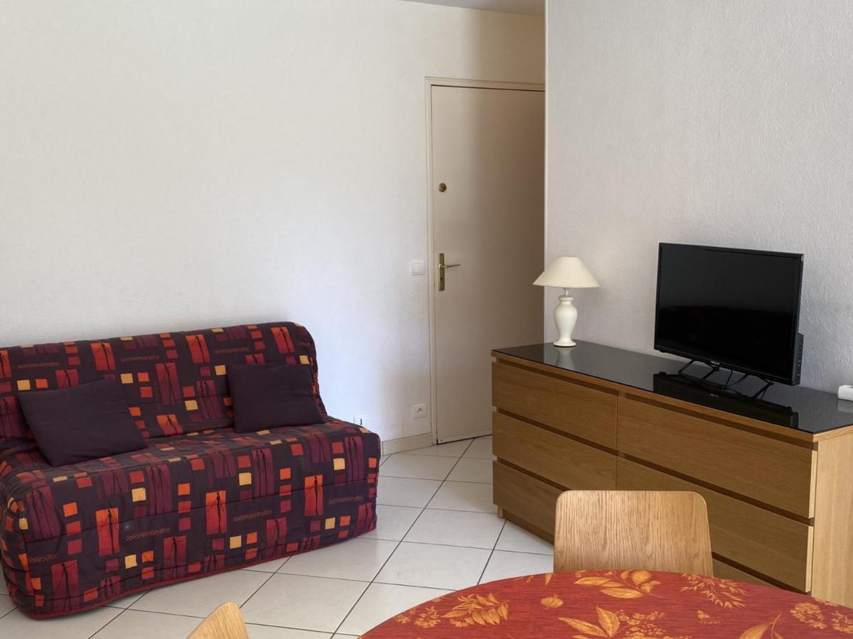 Cabourg : Studio Rez-De-Jardin Proche Plage, Animaux Acceptes, Tv, Wi-Fi Optionnel - Fr-1-487-331 Διαμέρισμα Εξωτερικό φωτογραφία