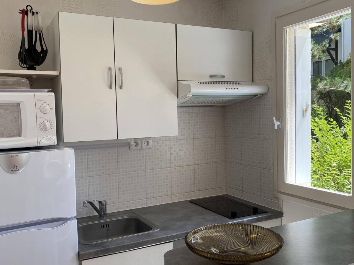 Cabourg : Studio Rez-De-Jardin Proche Plage, Animaux Acceptes, Tv, Wi-Fi Optionnel - Fr-1-487-331 Διαμέρισμα Εξωτερικό φωτογραφία